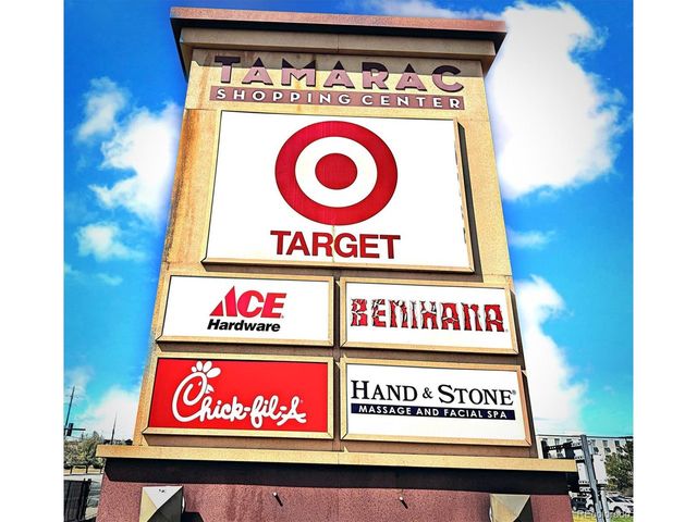 3121 S Tamarac Dr 208H, Denver, CO 80231