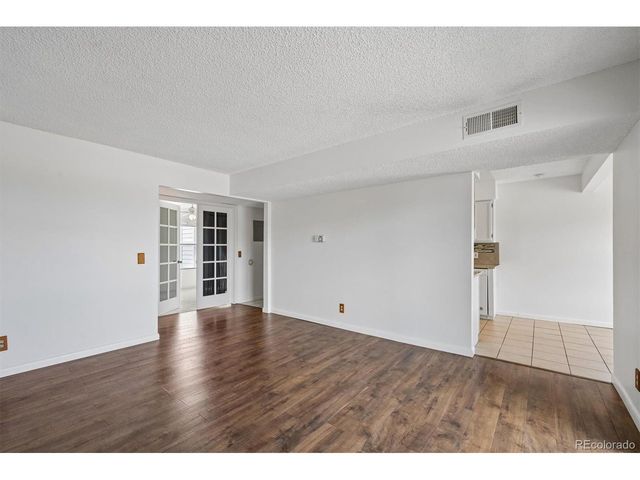 3121 S Tamarac Dr 208H, Denver, CO 80231