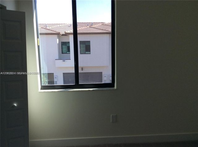 4286 NW 83rd Avenue 0, Doral, FL 33166