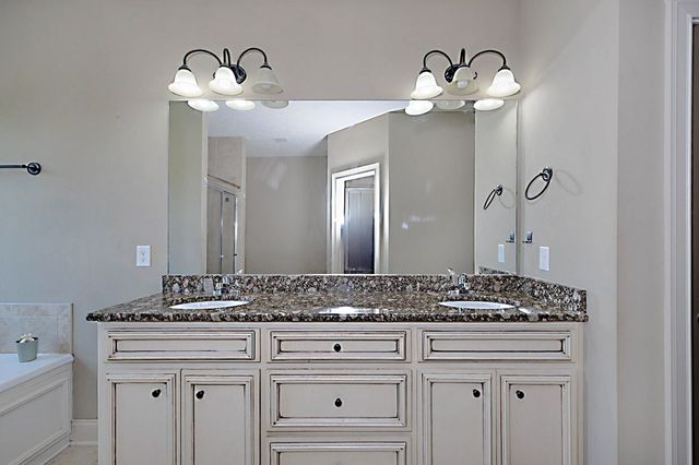 2749 Sawgrass Lane, Phenix City, AL 36867