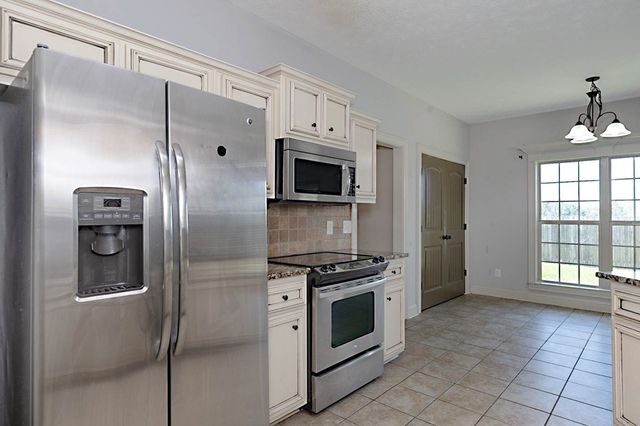 2749 Sawgrass Lane, Phenix City, AL 36867