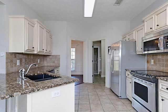 2749 Sawgrass Lane, Phenix City, AL 36867