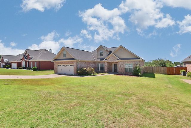 2749 Sawgrass Lane, Phenix City, AL 36867