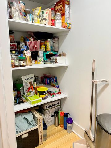 7 Dale Street 2R, Stamford, CT 06902