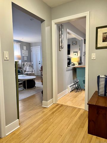 7 Dale Street 2R, Stamford, CT 06902