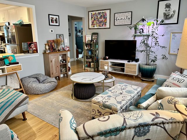 7 Dale Street 2R, Stamford, CT 06902