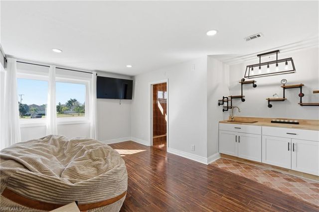 1722 SW 45th ST, Cape Coral, FL 33914