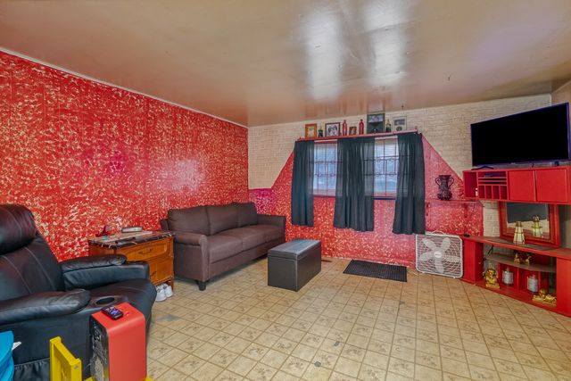 15319 Cherry Lane, Markham, IL 60428