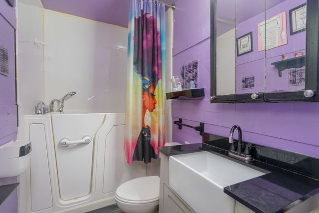 15319 Cherry Lane, Markham, IL 60428