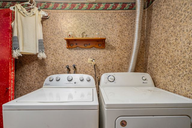 15319 Cherry Lane, Markham, IL 60428