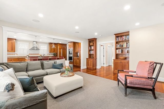 12 Salisbury Street, Winchester, MA 01890