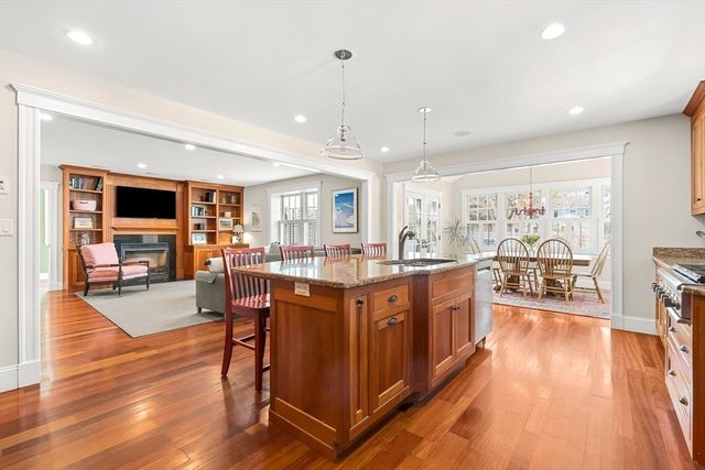 12 Salisbury Street, Winchester, MA 01890