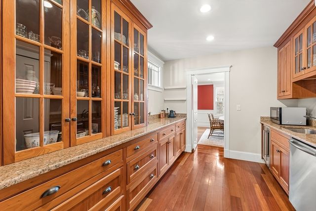 12 Salisbury Street, Winchester, MA 01890