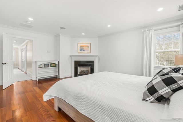 12 Salisbury Street, Winchester, MA 01890