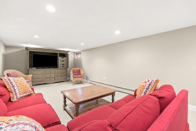 12 Salisbury Street, Winchester, MA 01890