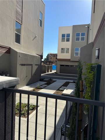 629 E Mission, Pomona, CA 91766