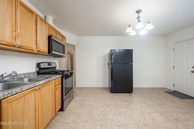 1255 W Ethel Avenue A & B, Las Cruces, NM 88005