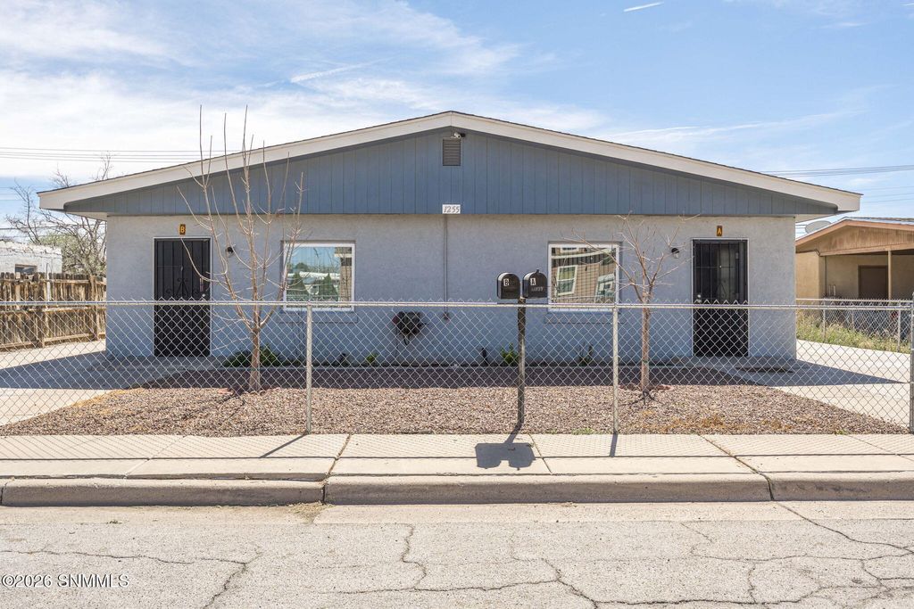1255 W Ethel Avenue A & B, Las Cruces, NM 88005