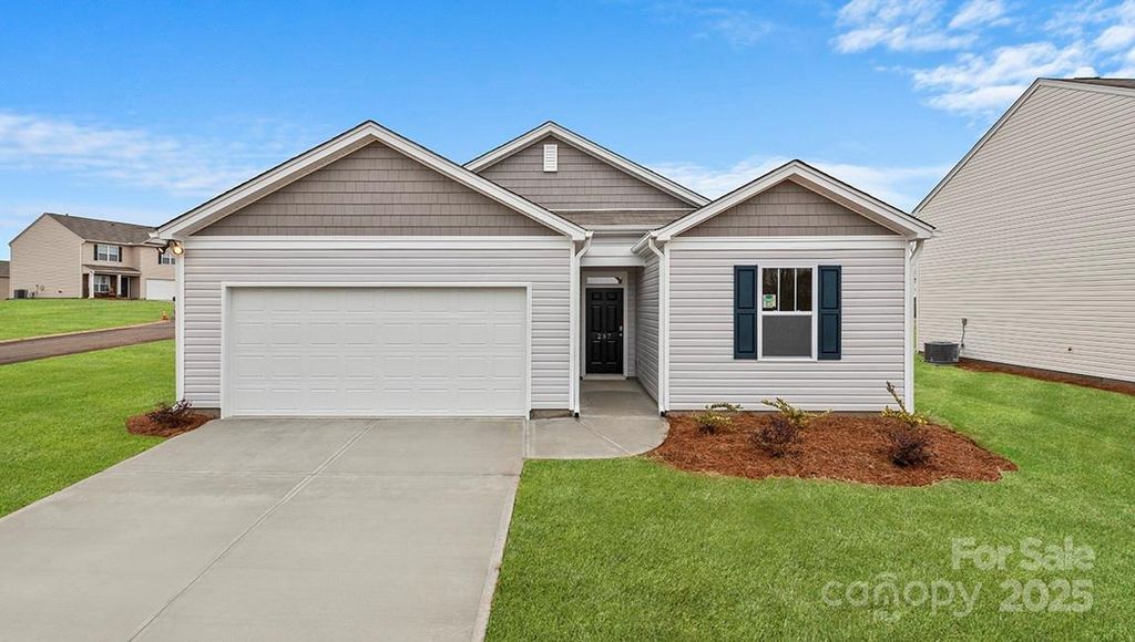 15 Shorthorn Road, Fletcher, NC 28732