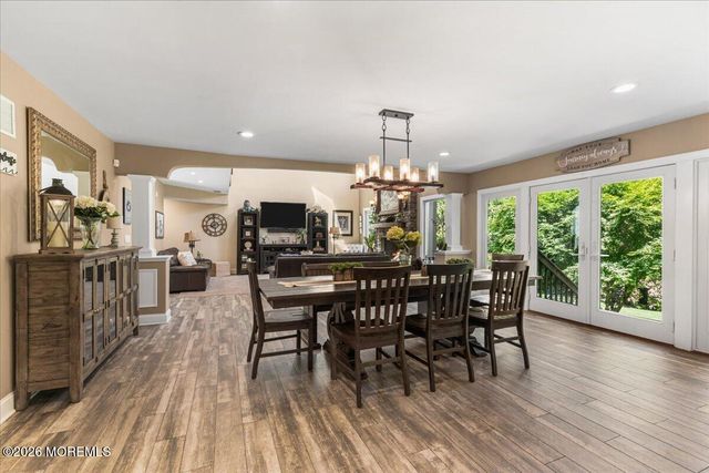 2 Richards Way, Holmdel, NJ 07733