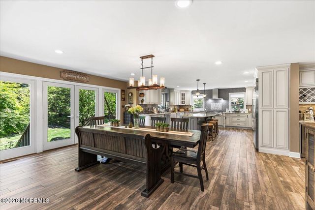 2 Richards Way, Holmdel, NJ 07733