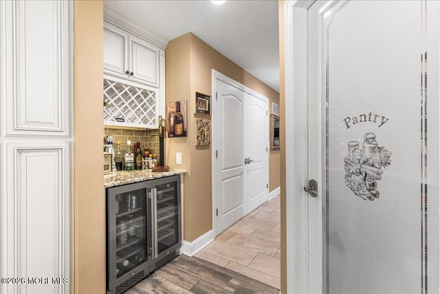 2 Richards Way, Holmdel, NJ 07733