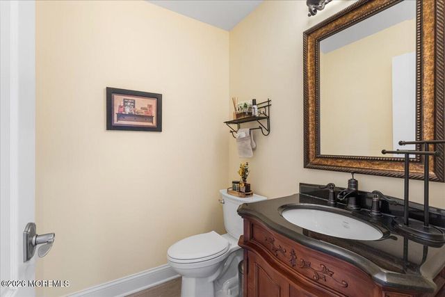 2 Richards Way, Holmdel, NJ 07733