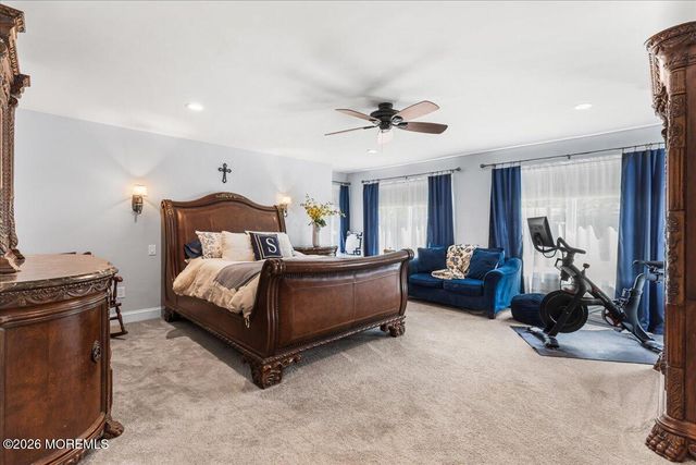 2 Richards Way, Holmdel, NJ 07733