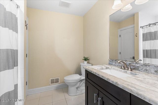 2 Richards Way, Holmdel, NJ 07733