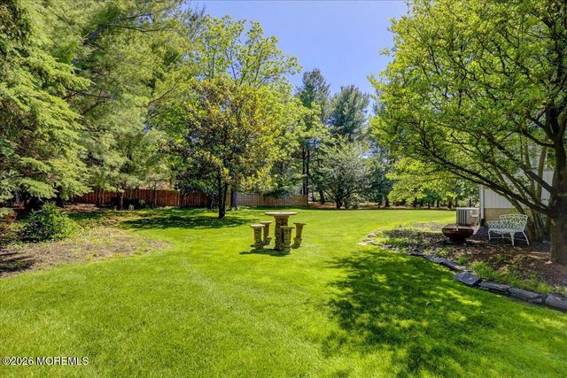 2 Richards Way, Holmdel, NJ 07733