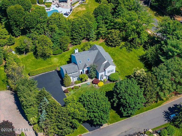 2 Richards Way, Holmdel, NJ 07733