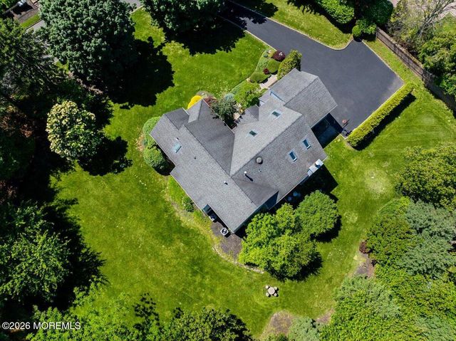 2 Richards Way, Holmdel, NJ 07733