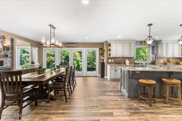 2 Richards Way, Holmdel, NJ 07733