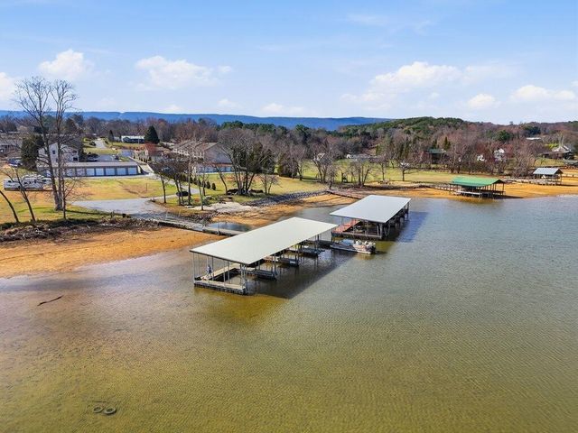 1255 New Lake Road, Spring City, TN 37381