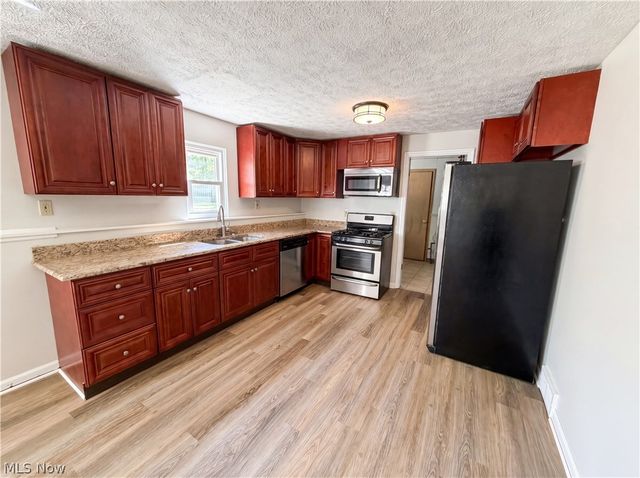 5444 Kenbridge Drive, Cleveland, OH 44143