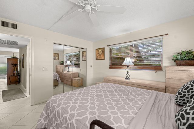 265 Newport R Drive R, Deerfield Beach, FL 33442