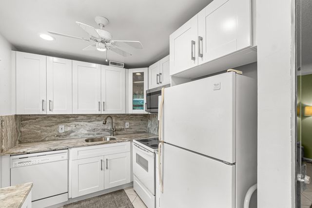 265 Newport R Drive R, Deerfield Beach, FL 33442