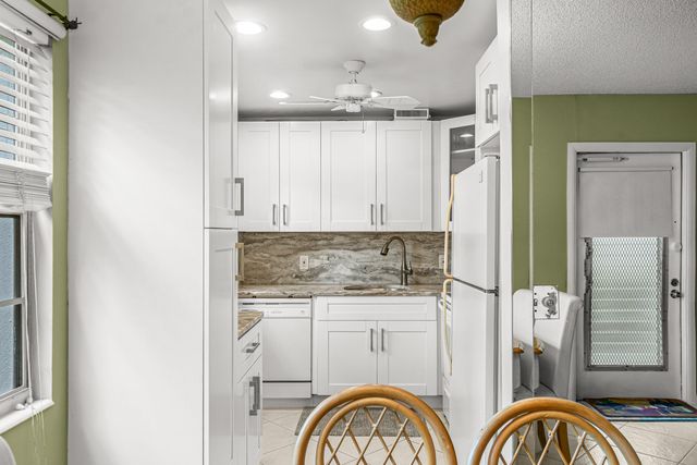 265 Newport R Drive R, Deerfield Beach, FL 33442