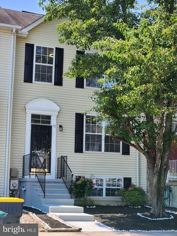 17 VERSAILLES CT, Newark, DE 19702