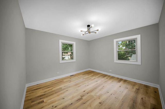 132 N Pinecrest Road, Bolingbrook, IL 60440
