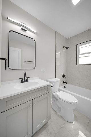 132 N Pinecrest Road, Bolingbrook, IL 60440