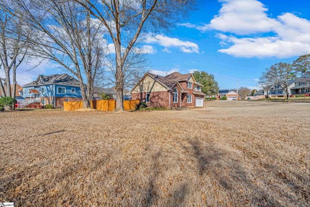 1 Norvin Court, Simpsonville, SC 29680