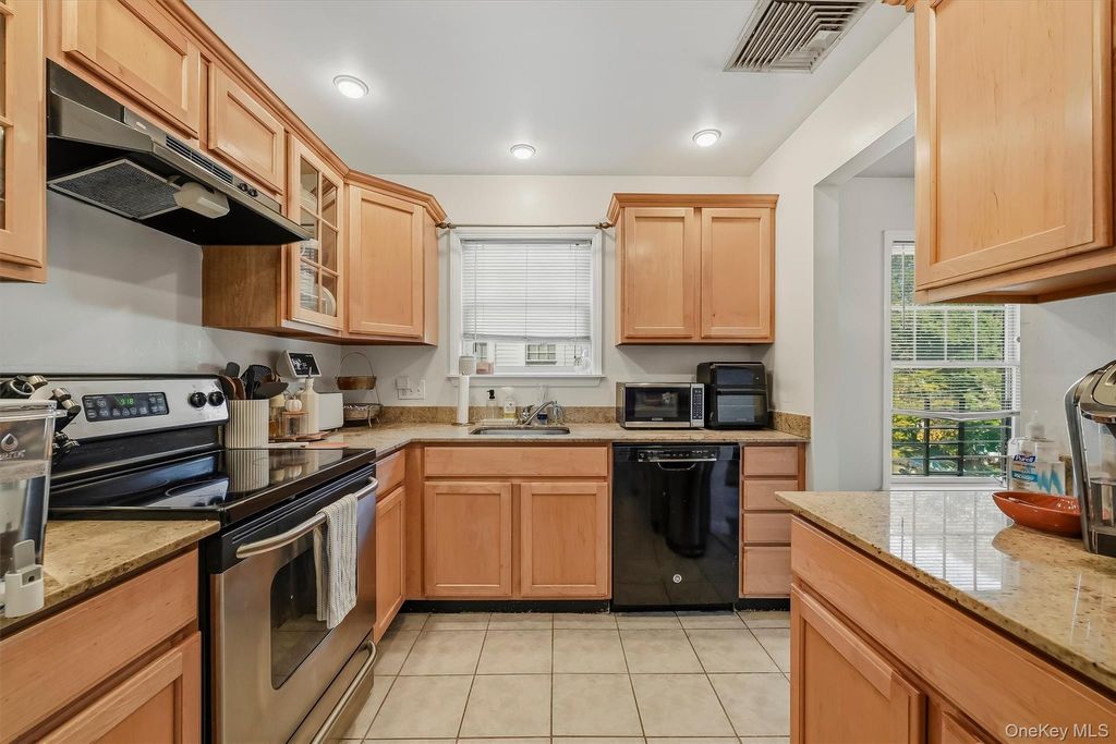 72 Virginia Avenue, Dobbs Ferry, NY 10522 — photo 3