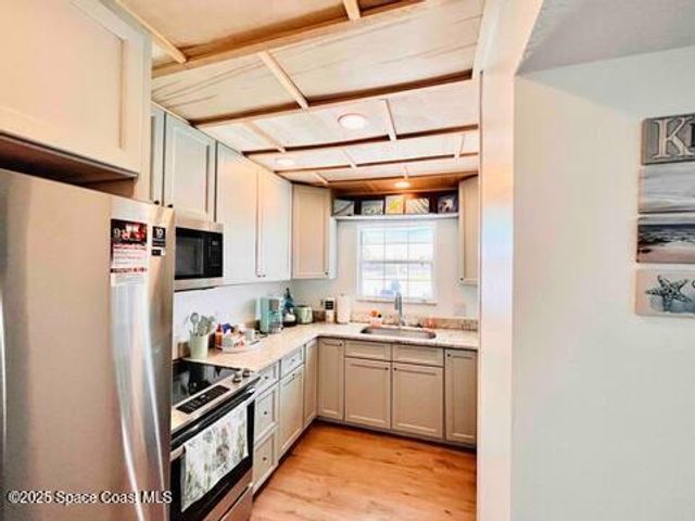 253 Cherie Down Lane, Cape Canaveral, FL 32920
