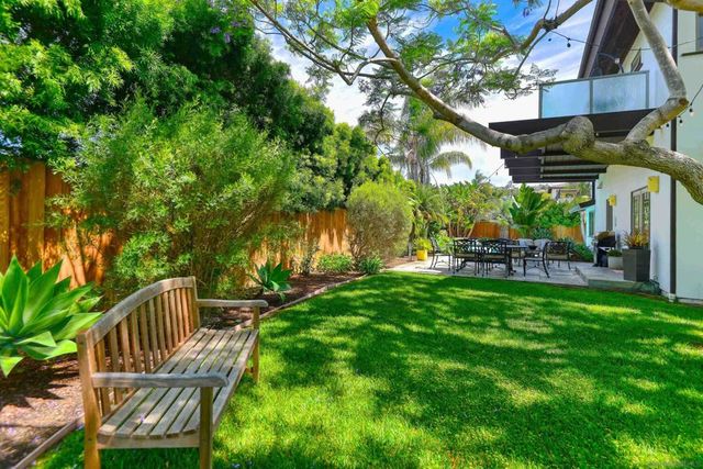 1230 Nautilus, La Jolla, CA 92037