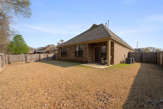 6043 GARRETT VALLEY LN, Arlington, TN 38002