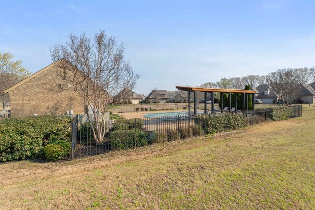 6043 GARRETT VALLEY LN, Arlington, TN 38002