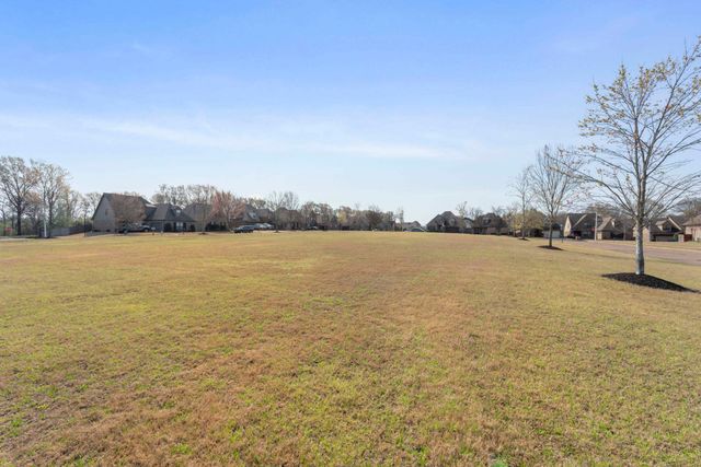 6043 GARRETT VALLEY LN, Arlington, TN 38002