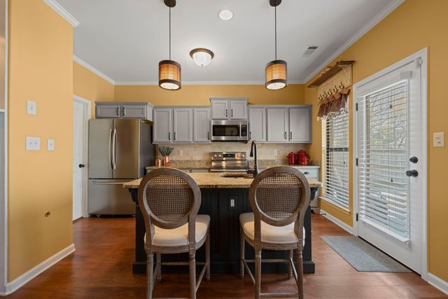 6043 GARRETT VALLEY LN, Arlington, TN 38002