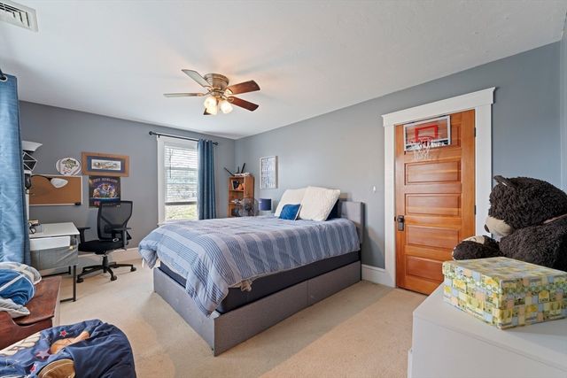 11 River Ave, Grafton, MA 01560